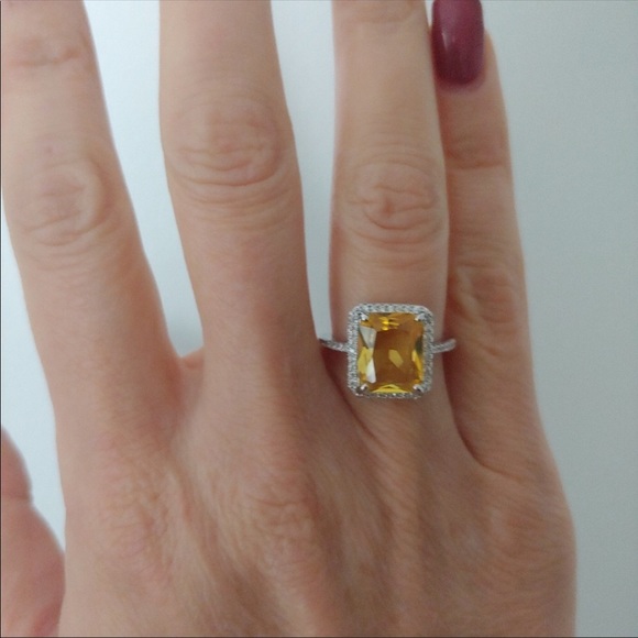 Yellow Citrine CZ Diamond Silver Ring Size 6 - Picture 2 of 3